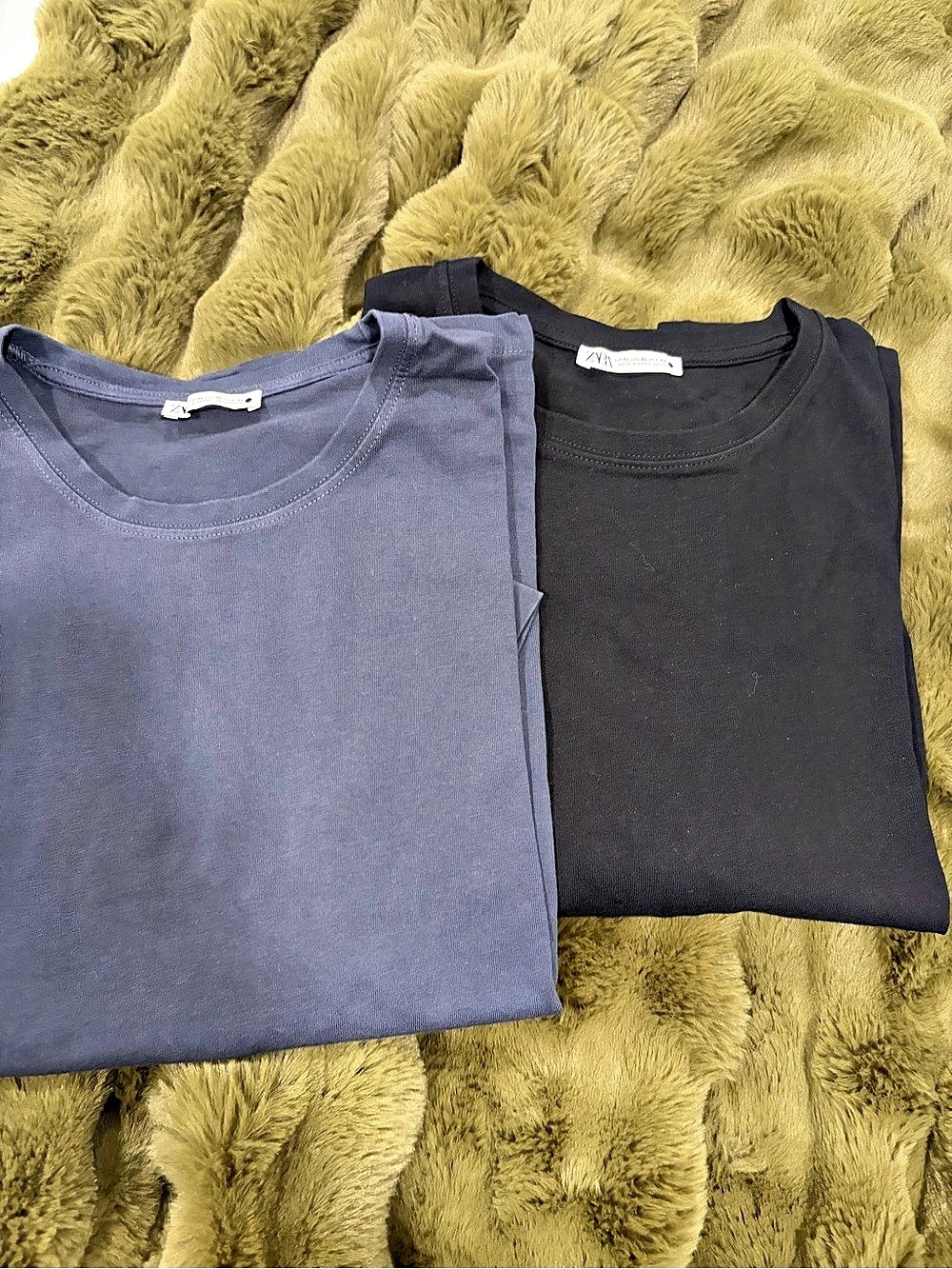 Zara Two-Pack Cotton Tees in Black & Purple Size XL Like New
